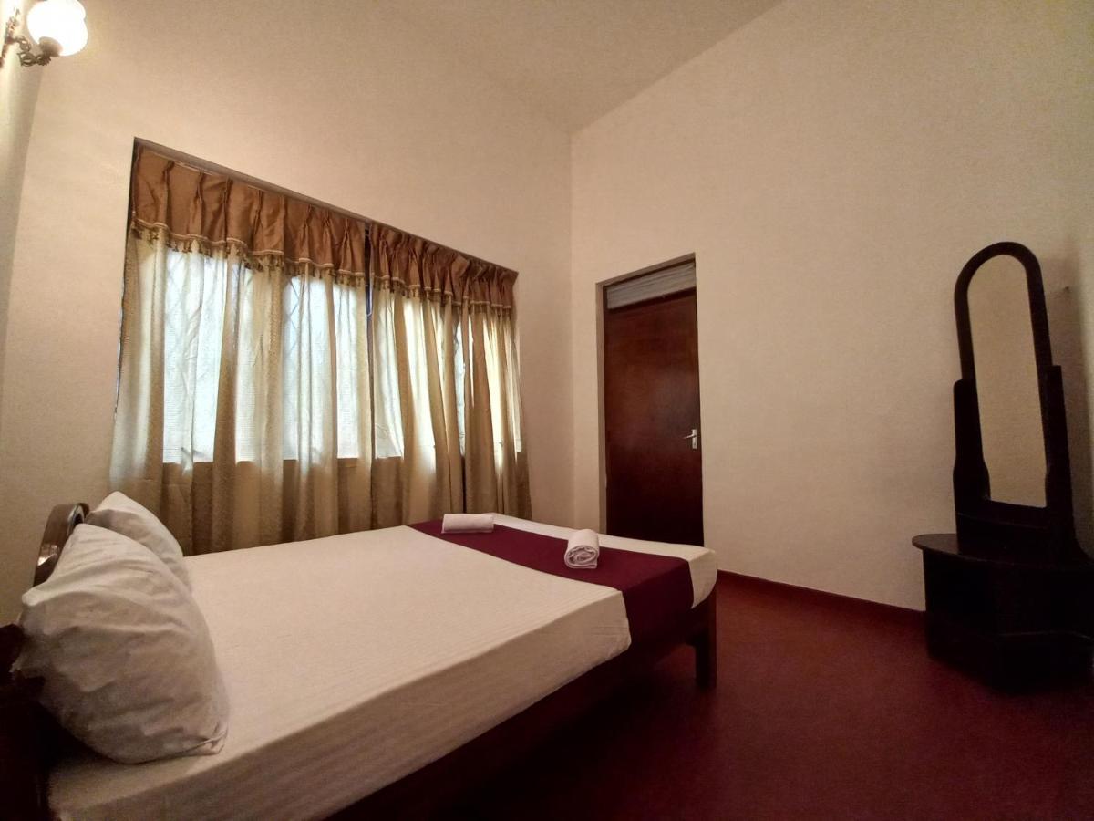 Lazy Bear Best Hostel In 康提 外观 照片