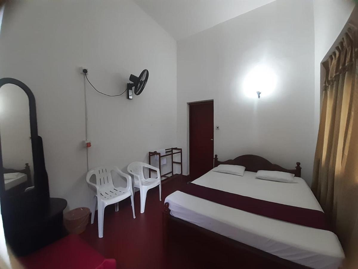 Lazy Bear Best Hostel In 康提 外观 照片