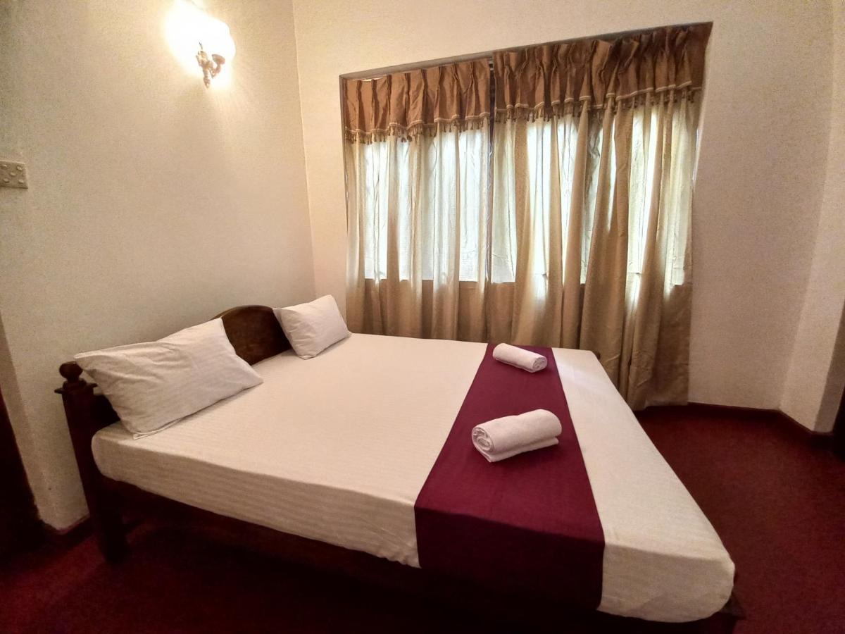 Lazy Bear Best Hostel In 康提 外观 照片
